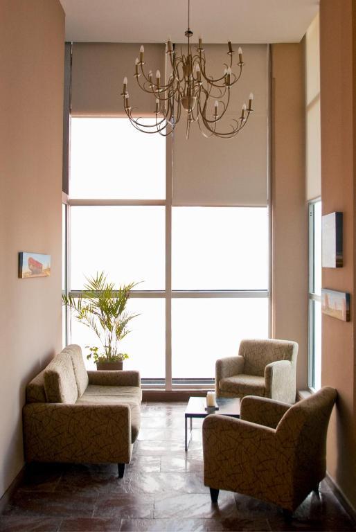 Hotel Piren Puerto Madryn Ngoại thất bức ảnh