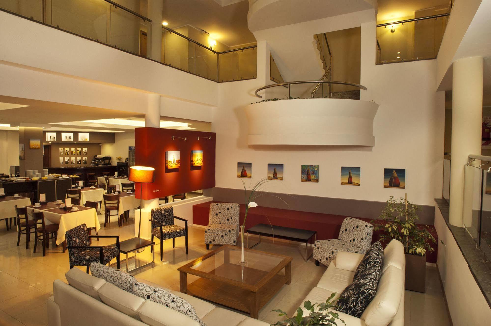 Hotel Piren Puerto Madryn Ngoại thất bức ảnh