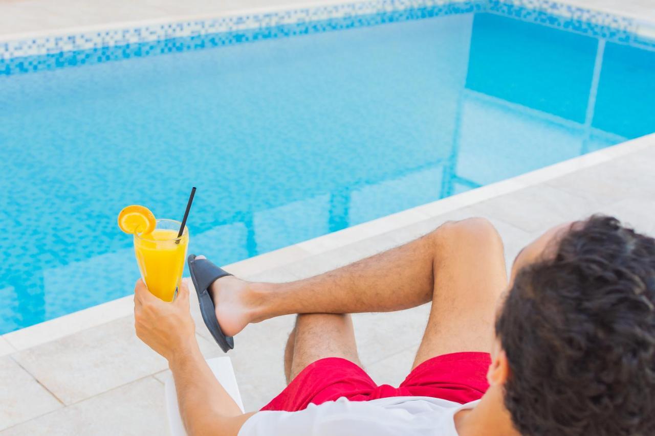 Hotel Piren Puerto Madryn Ngoại thất bức ảnh
